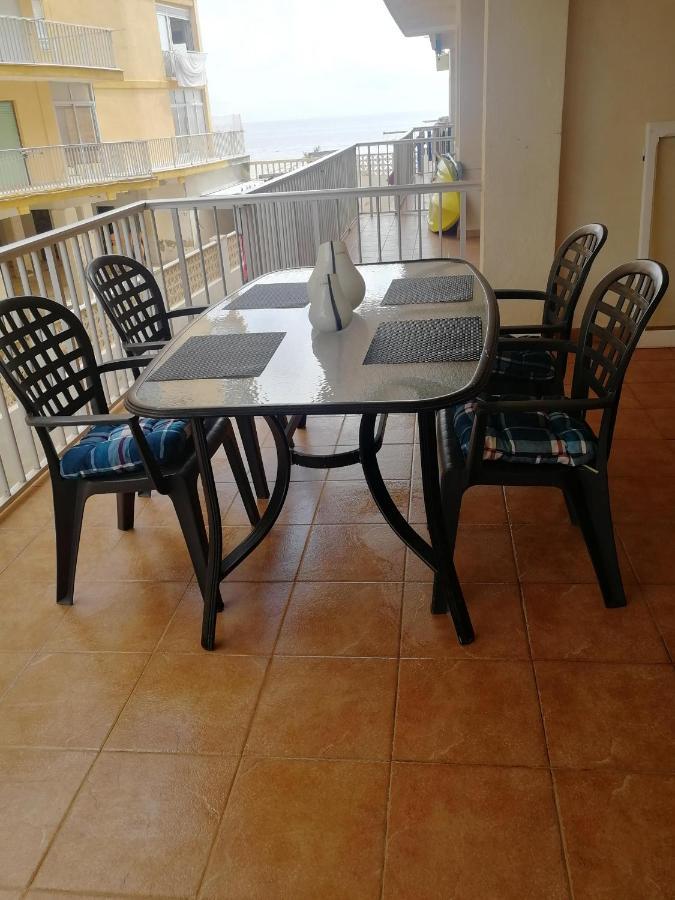 Apartamento Entero Primera Linea De Playa, Pet Friendly 타베르네스 데 발디그나 외부 사진