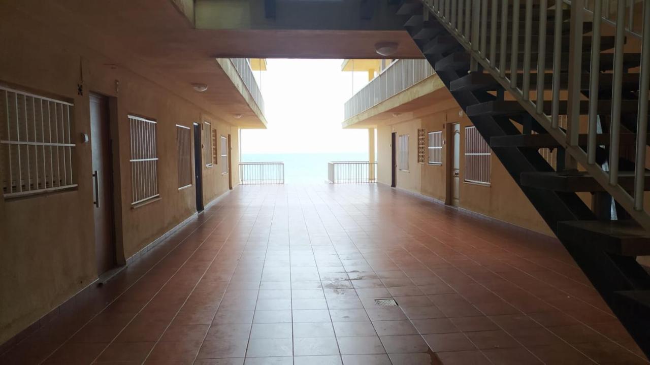 Apartamento Entero Primera Linea De Playa, Pet Friendly 타베르네스 데 발디그나 외부 사진